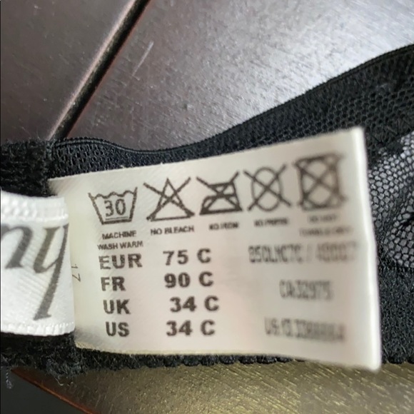 Hurt Lace Bra 34C - Picture 10 of 16